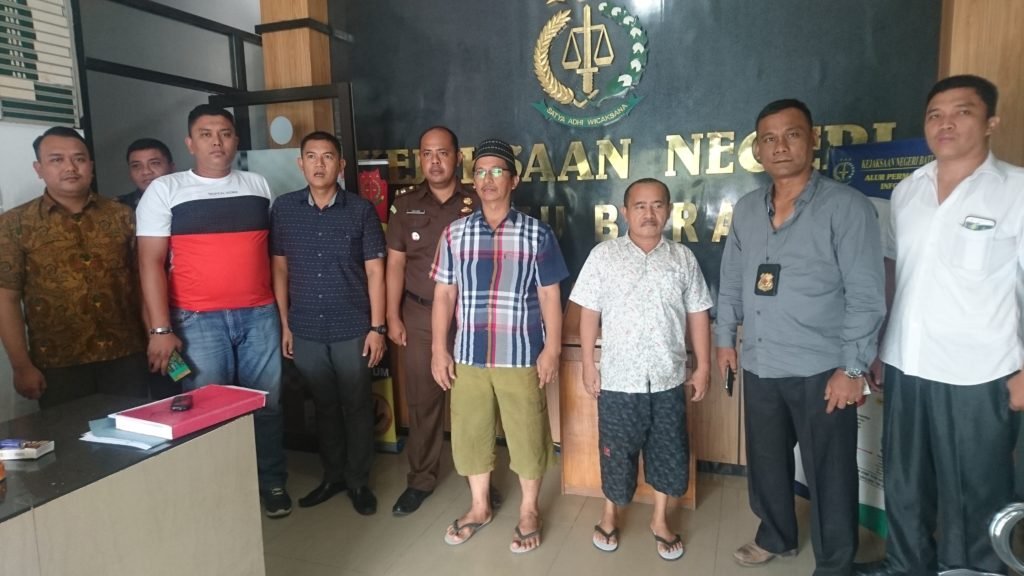 Berkas Perkara OTT Disdik Batubara Dilimpahkan Kejaksaan