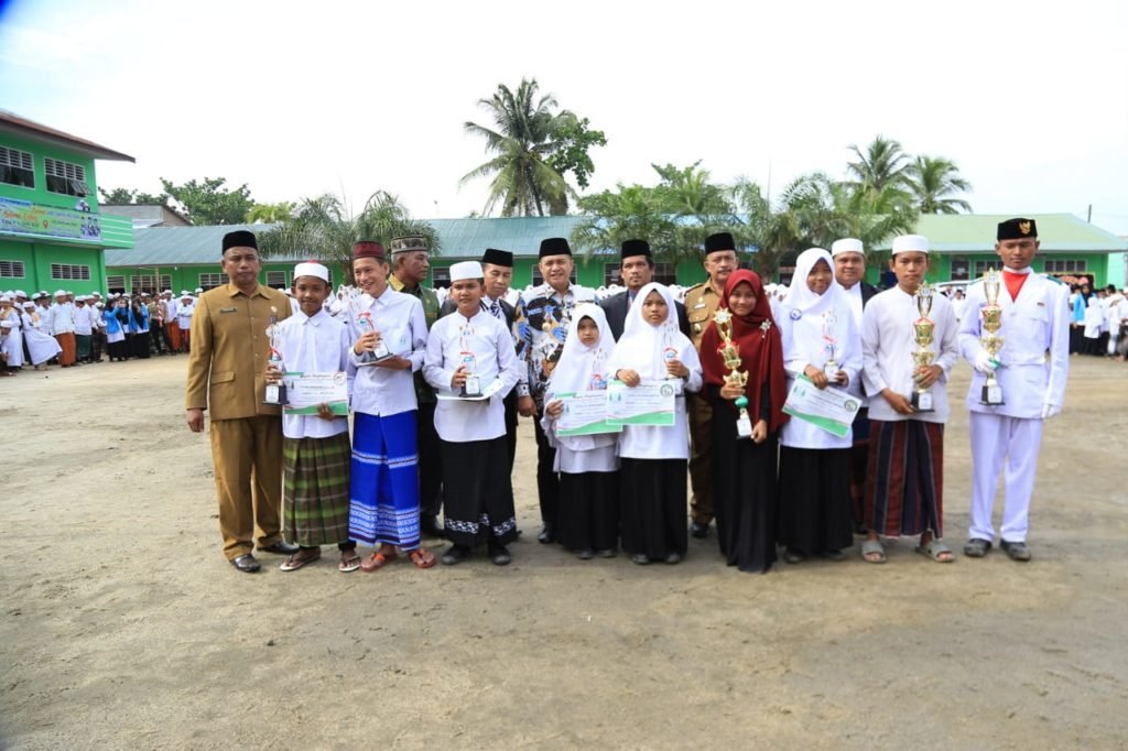 Bupati Batubara Peringatan Hari Santri di Ponpes Al Mukhlishin Tanjung Tiram