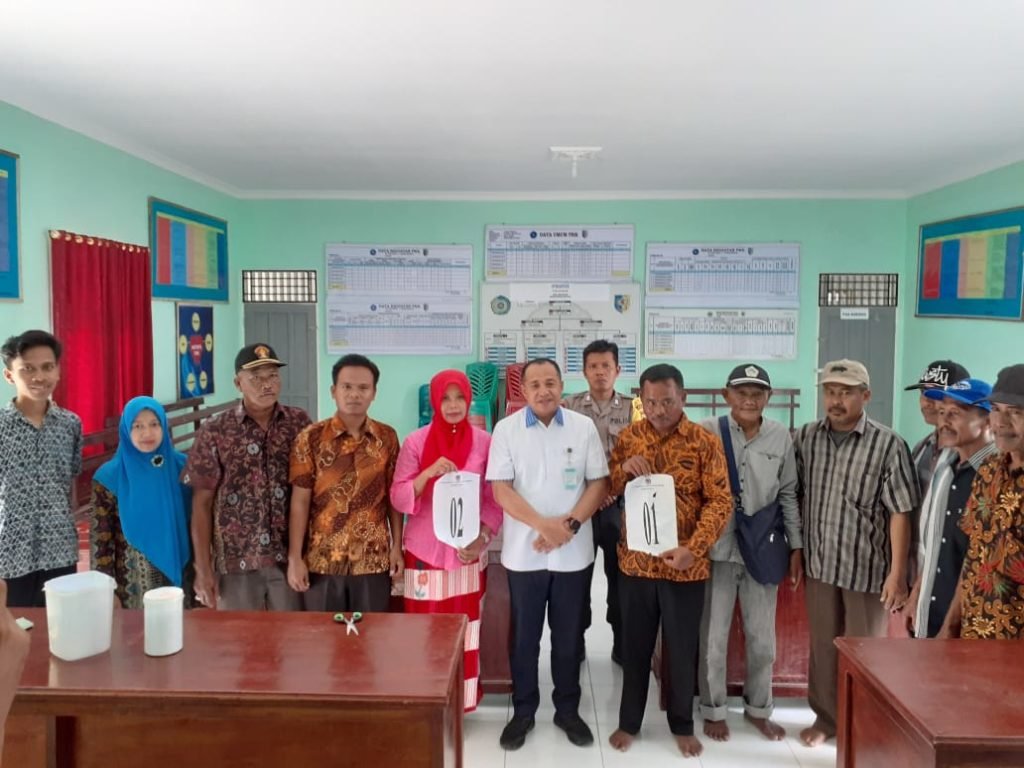 Bupati Lihat Pengundian Nomor Urut Cakades Lubuk Besar