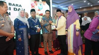 Buku ‘Zahir Membangun Batubara Antara Potensi dan Tantangan’ Diluncurkan