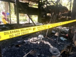 Rumah Terbakar di Desa Guntung, Begini Cerita Cucu Nek Sofiah