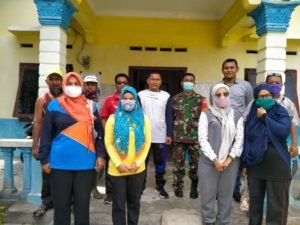 Covid-19, Kelurahan Labuhan Ruku Semprot Disinfektan dan Himbau Masyarakat