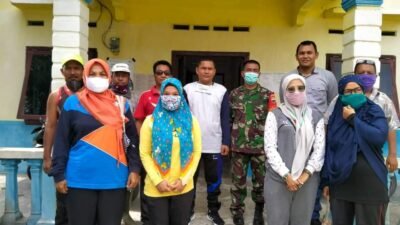Covid-19, Kelurahan Labuhan Ruku Semprot Disinfektan dan Himbau Masyarakat