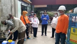 Puskesmas Petatal Bagi 1000 Masker Untuk 10 Desa dan Penyemprotan Disinfektan
