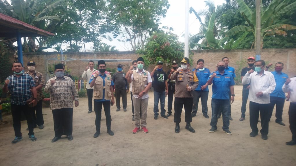 KSJ Bersama Kapolres Berbagi ke Nazir Mesjid dan Pendeta di Laut Tador