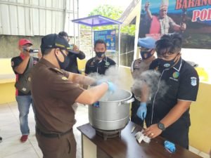 393 Gram Sabu Direbus dan Dibuang ke Septic Tank
