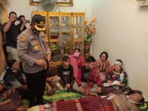 Kapolres Batubara Melayat ke Rumah Duka Alam Bripka Ivan Manulang SH
