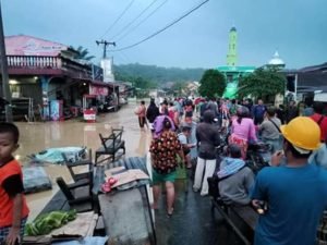 Curah Hujan Tinggi, Ratusan Rumah di Labura Terendam