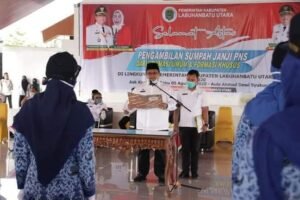 Bupati Labura Lantik 216 PNS