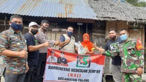 KSJ Talawi Bersama Polisi Sambangi Kaum Duafa