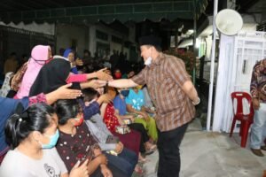 Emak – Emak Dua Kecamatan Siap Menangkan Paslon Hebat