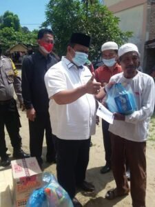 Bupati Labura Pantau Penyluran JPS Covid-19 Tahap ll