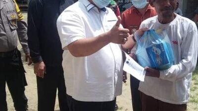 Bupati Labura Pantau Penyluran JPS Covid-19 Tahap ll