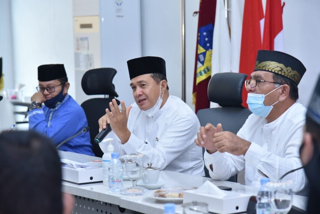 Zahir Lepas 65 Kafilah Batubara Ikut MTQ ke-37 Tingkat Provinsi