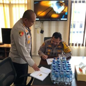 Bahas Disiplin AKB, Kapolres Batubara dan Kapolres Simalungun Saling Bersinergi