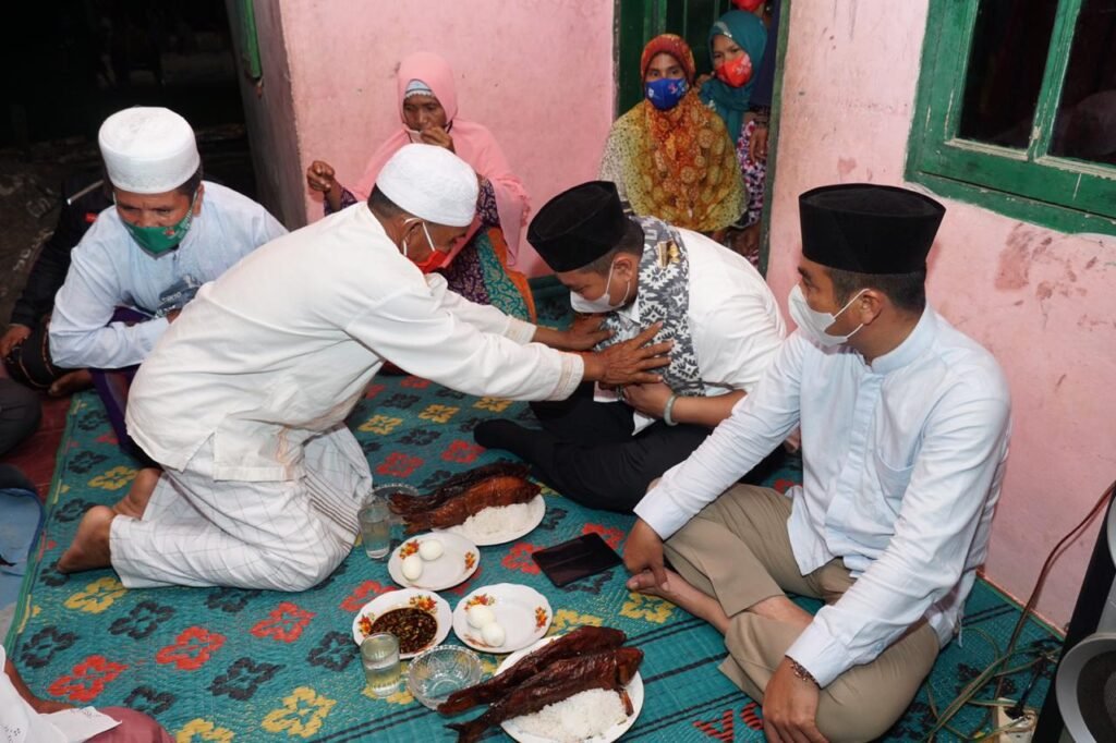 Paslon No 4 di Upah Upah Warga Siamporik Labura