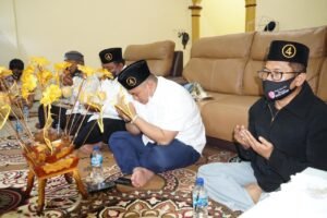 Di Kampung Tarutung, Hendriyanto di Doakan