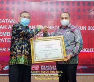 Batubara Bersama 16 Daerah di Sumut Terima Penghargaan HAM