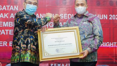 Batubara Bersama 16 Daerah di Sumut Terima Penghargaan HAM