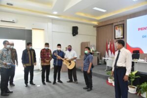 Bantu 17Gereja, Bupati Batubara Ingin Alat Musik Modern