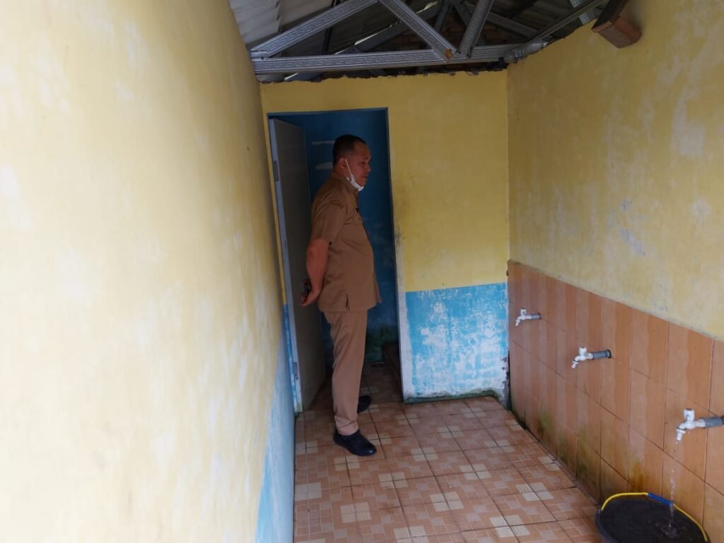 Bupati Batubara Soroti Kebersihan Kantor Dishub