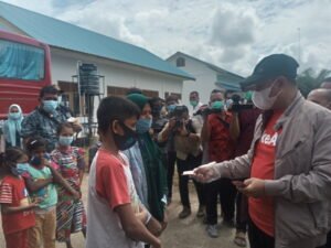 Bersama Imigrasi Bupati Batubara Kembalikan 18 Waga Rohingya ke Aceh