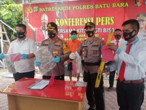 Sadis…!, Remaja Medang Deras Ini di Gantung di Pohon Sawo