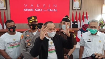 Suntik Vaksin di Batubara, Zahir: Kalau Bupati Mati Masyarakat Tidak Perlu Vaksin