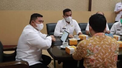 Bupati Labura dan Wakil Sambut Tim Perwakilan BPK Sumut