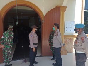 Kapolsek Kualuh Hulu Patroli Pam Gereja dan Ops Yustisi