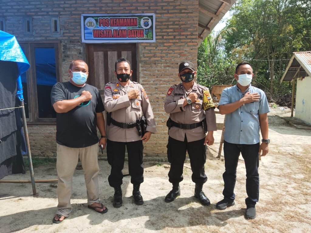 Polsek Indrapura Perketat Prokes dan Dirikan Posko ditempat Wisata
