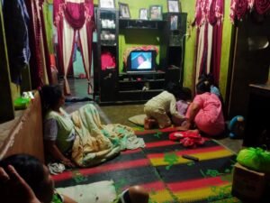 Lansia Desa Pulo Dogom Ini Diberi Paket Sembako Jurnalis