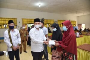 Bupati Turut Salurkan Rp 103.000.000 Zakat Dari Baznas Sumut