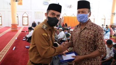 Di Labura, 123 Bilal Mayit, Nazir Mesjid dan Guru Mengaji Diberi Tali Asih