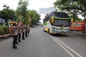 Kapolres Labuhanbatu Lepas Dua SSK Brimob