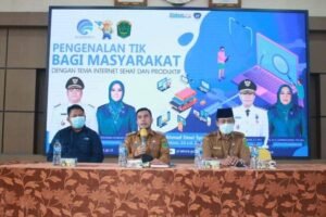 Wabup Perkenalkan TIK Bagi Masyarakat Labura