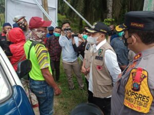 Bupati dan Kapolres Tinjau Pos Check Point, Sekat Perbatasan Batubara – Sergai