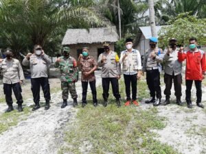 Polres Batubara Bersama KSJ Baksos di Desa Gambus Laut