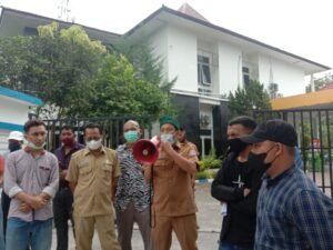 FM-PUMI Sumut Aksi di Kantor Perkim dan Kantor Bupati Deli Serdang