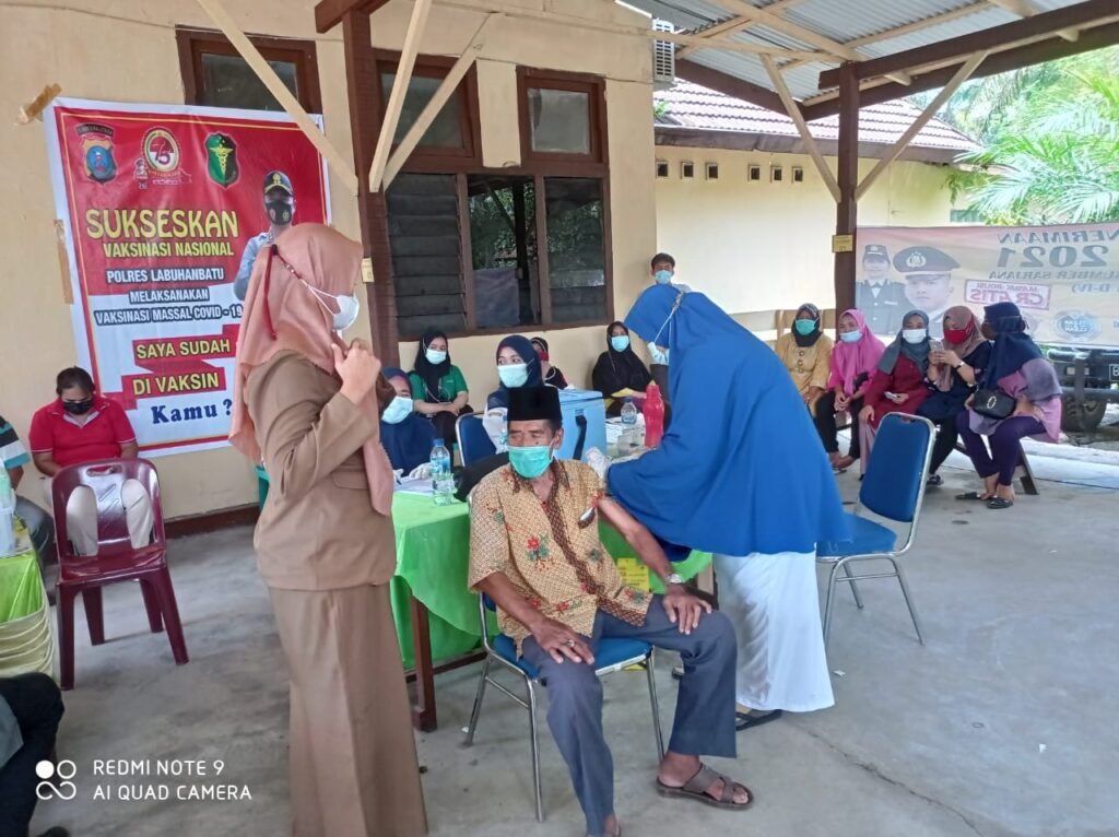 Polsek Kualuh Hulu Vaksinasi massal, Tertua 88 Tahun