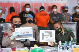 Kapoldasu Bersama Pangdam 1/BB Rilis Penembakan Wartawan Simalungun