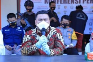 Ikuti Konferensi Pers Pembunuhan Ketua MUI Labura, Bupati Percaya Polres Adil