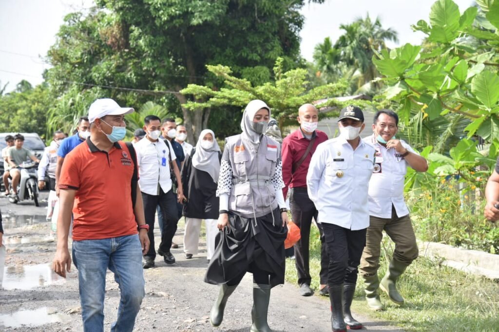 1500 Rumah di 5 Kecamatan Batubara Terendam, Bupati dan Ketua BK3S Beri Bantuan