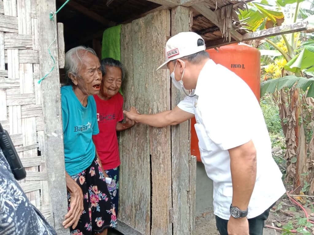 Kadin Batubara Bangun Sumur Bor Nek Ulung dan Mariam