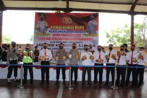 Bawa 45 Kg Sabu, 3 Warga Provinsi Aceh Diamankan Polres Labuhanbatu Bersama 2 Mobil