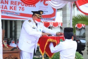 Bupati Labura Irup HUT RI ke -76