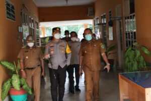 Kapolres Labuhanbatu Bersama Sekda Labura Cek Pasien Covid-19