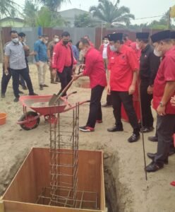 Kantor DPC PDIP Batubara Dibangun