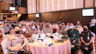 Bupati Labura Bersama Wakil Rakor Evaluasi PPKM