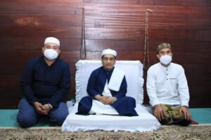 Bupati Labura Bersama Wakil Silaturahmi ke Tuan Guru Besilam